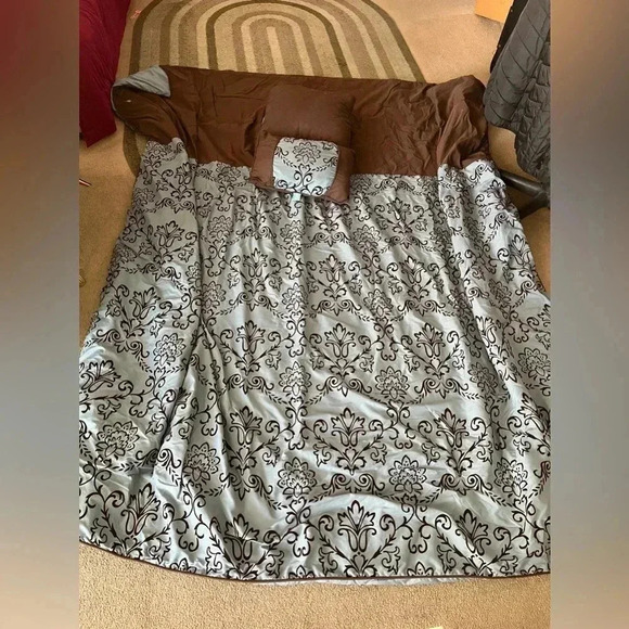 Other - queen comforter set brown and teal